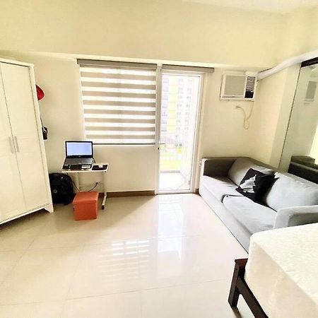 Field Residences Paranaque City Εξωτερικό φωτογραφία