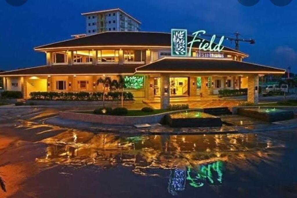 Field Residences Paranaque City Εξωτερικό φωτογραφία