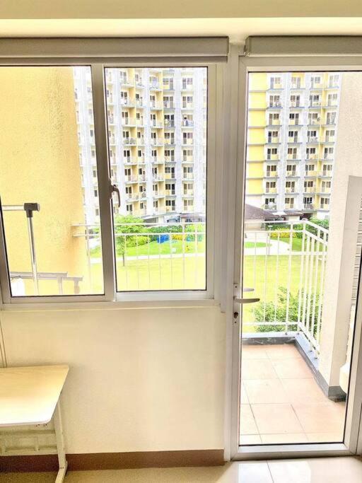 Field Residences Paranaque City Εξωτερικό φωτογραφία
